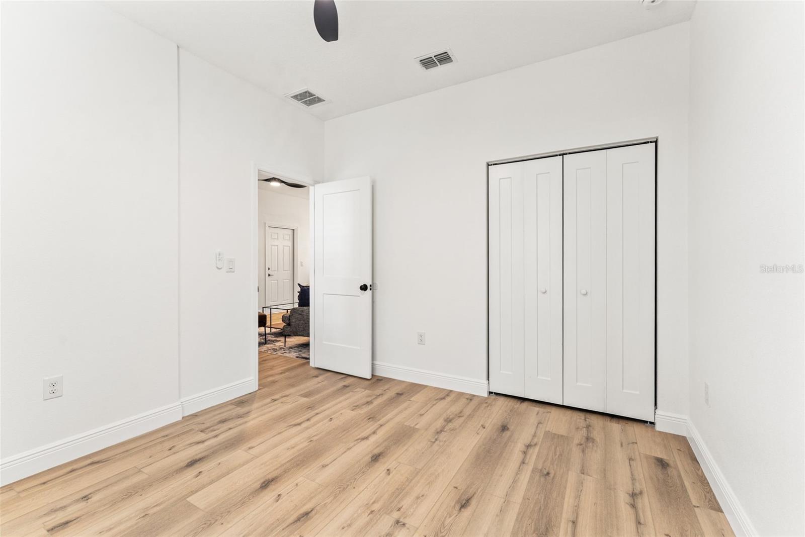 TUXEDO PARK - Residential