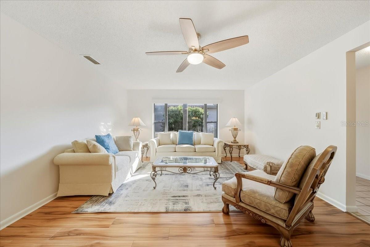 CENTER GATE ESTATE VILL 4 - Residential