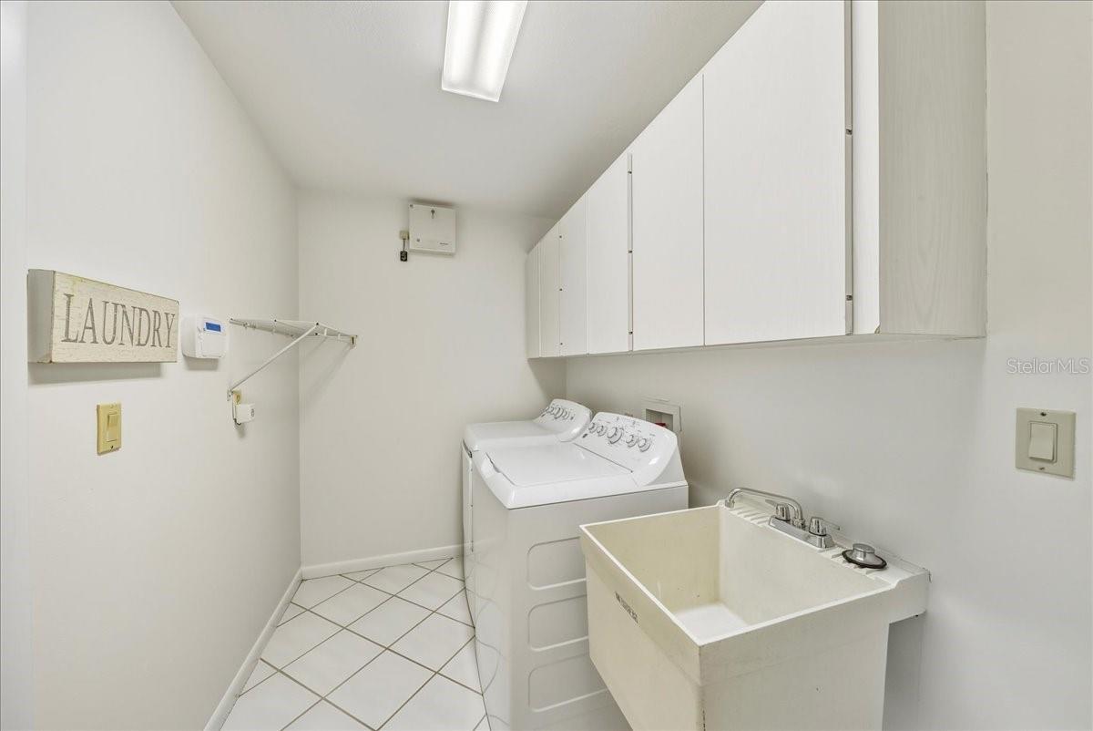 CENTER GATE ESTATE VILL 4 - Residential