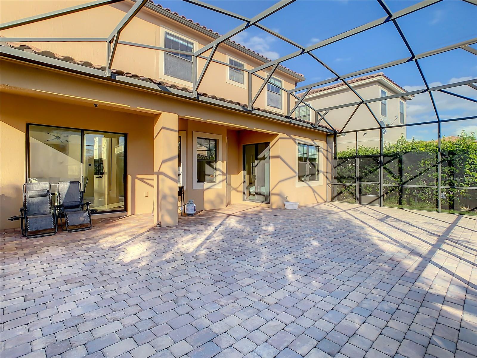 EAGLE CRK PH 01 VILLAGE G - Residential Lease