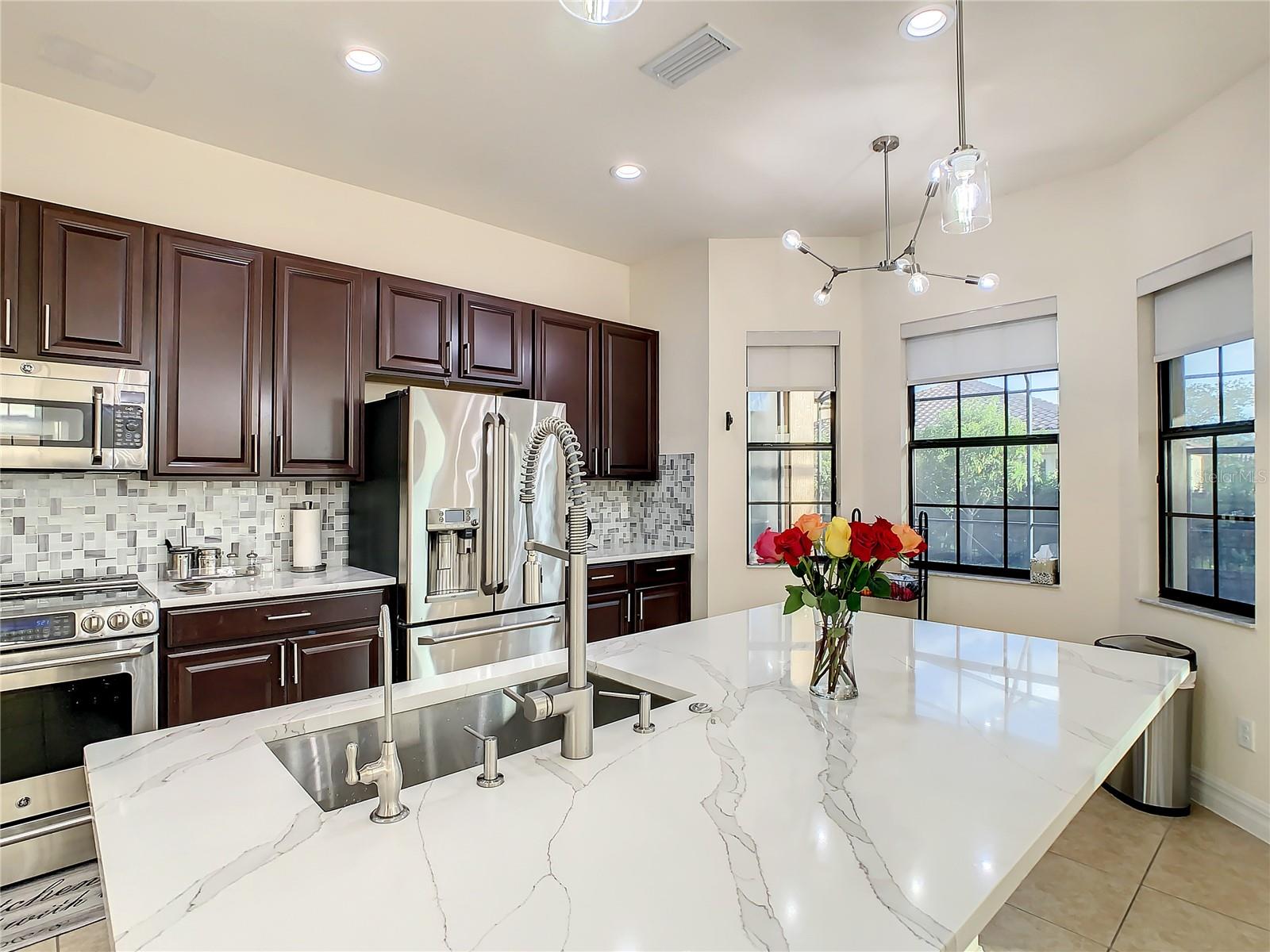 EAGLE CRK PH 01 VILLAGE G - Residential Lease