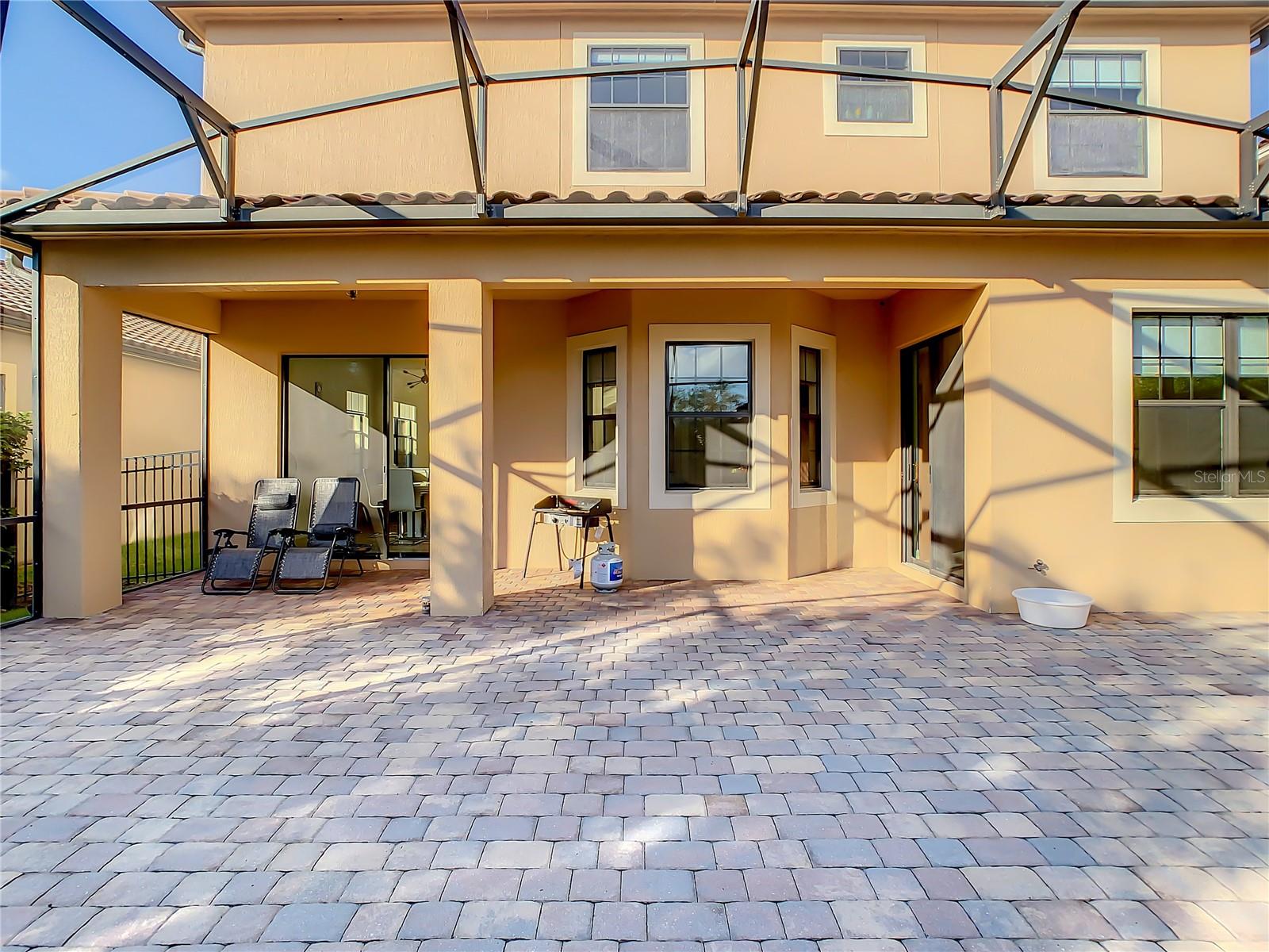 EAGLE CRK PH 01 VILLAGE G - Residential Lease
