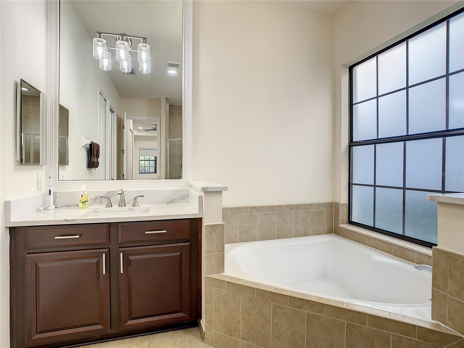 EAGLE CRK PH 01 VILLAGE G - Residential Lease