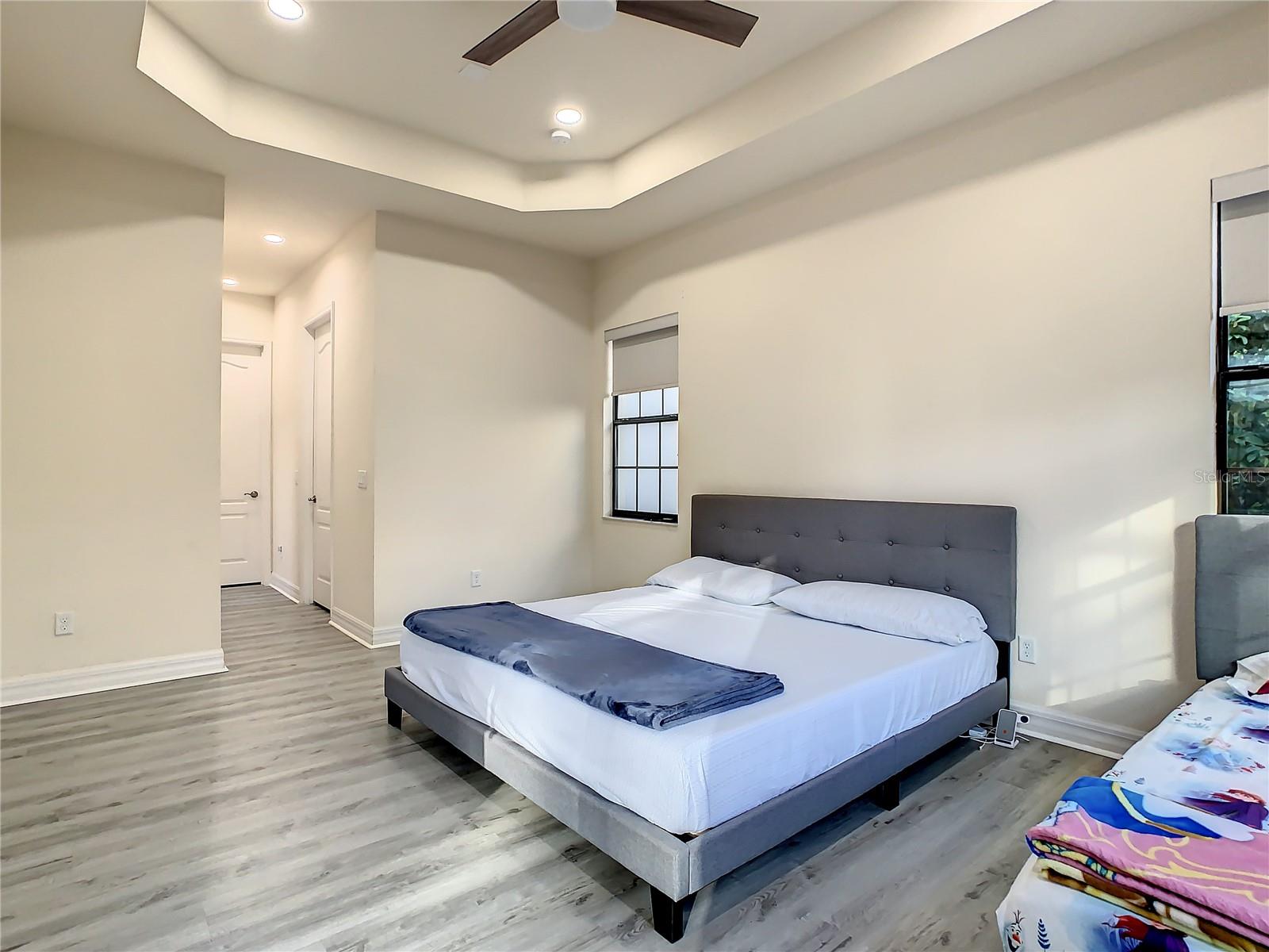 EAGLE CRK PH 01 VILLAGE G - Residential Lease
