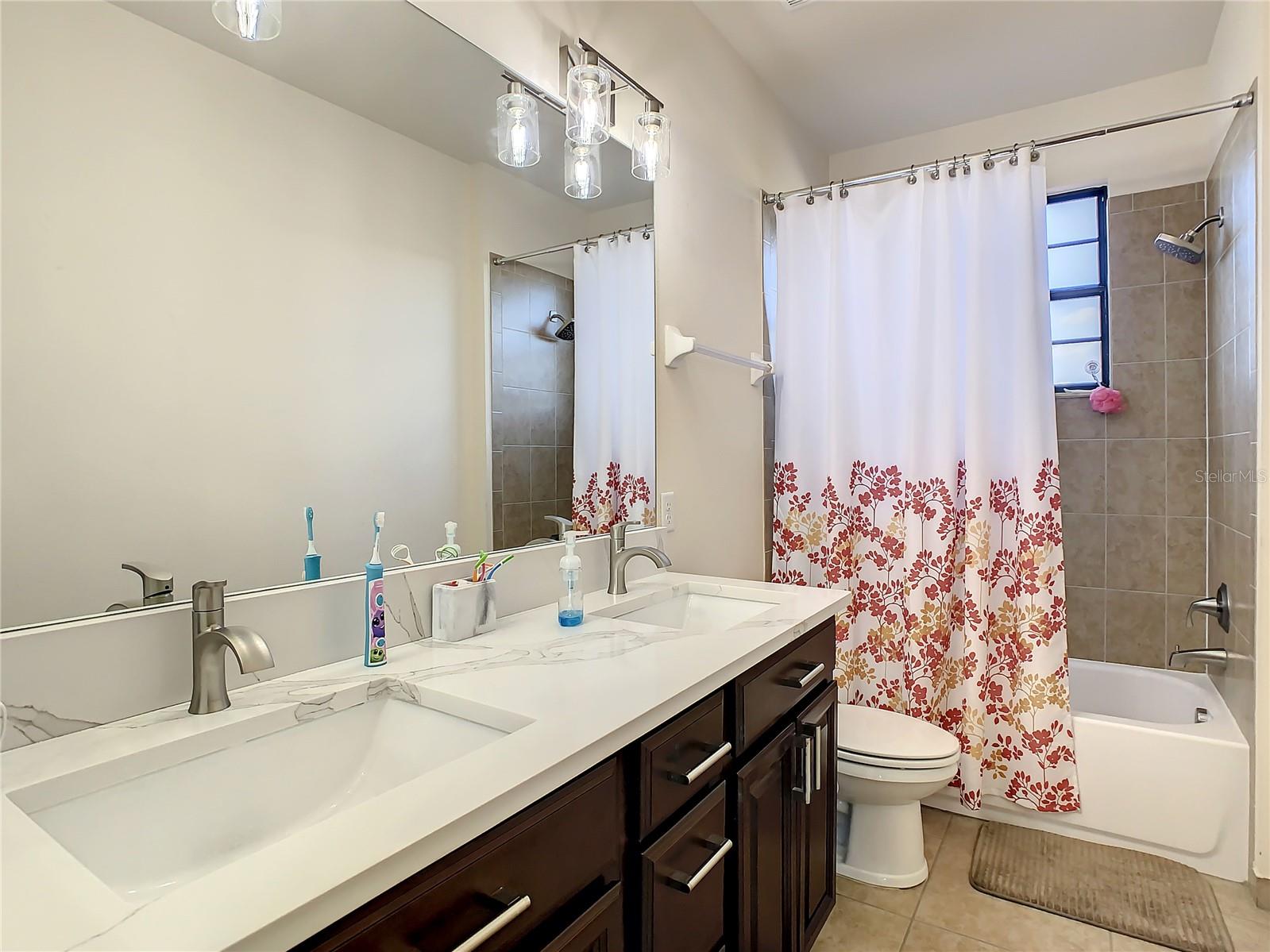 EAGLE CRK PH 01 VILLAGE G - Residential Lease