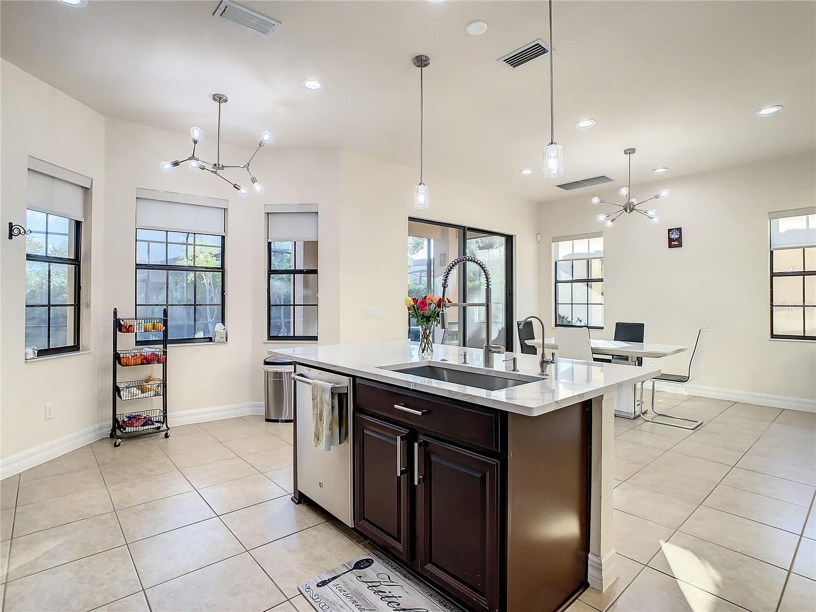 EAGLE CRK PH 01 VILLAGE G - Residential Lease