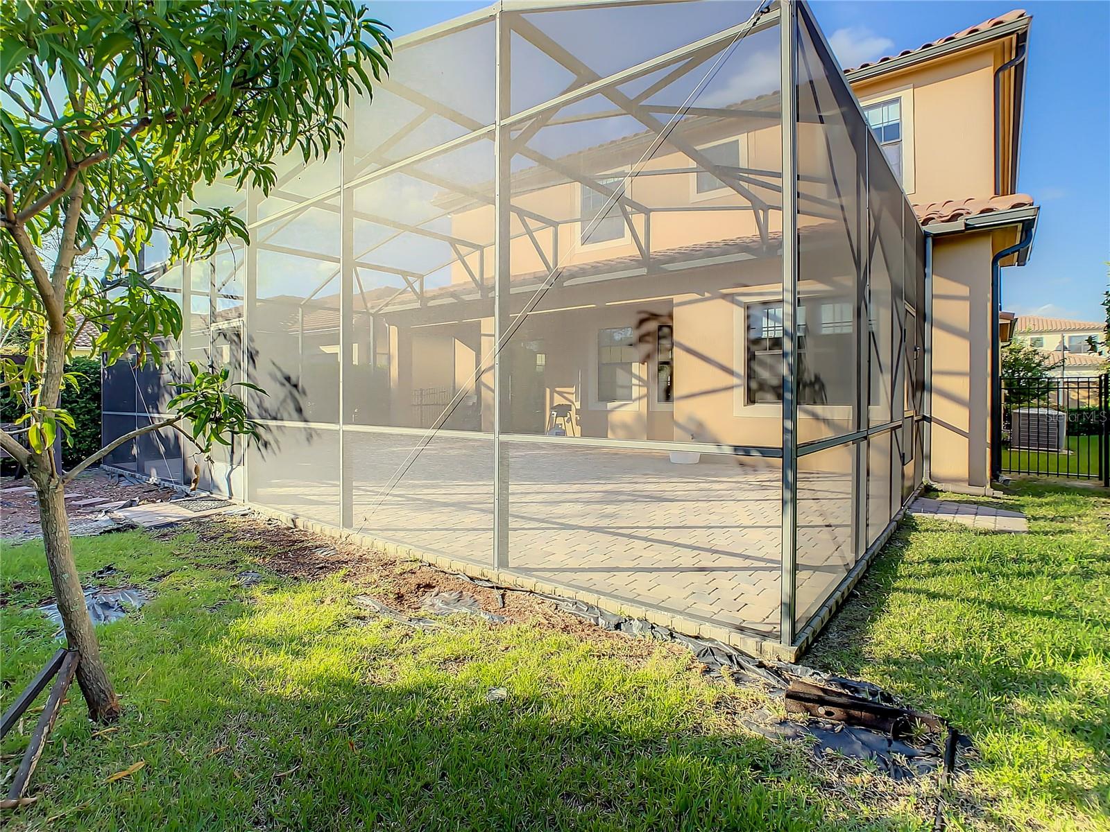 EAGLE CRK PH 01 VILLAGE G - Residential Lease