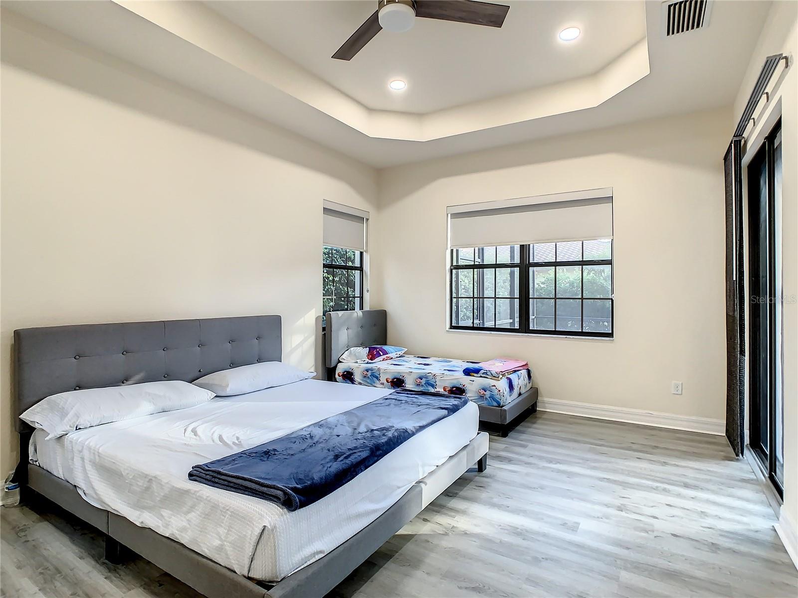EAGLE CRK PH 01 VILLAGE G - Residential Lease