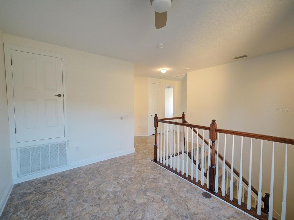 listing image 75