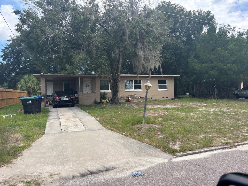 Photo of 4727 Abaca Street, Orlando, FL 32808 (MLS # O6434885)