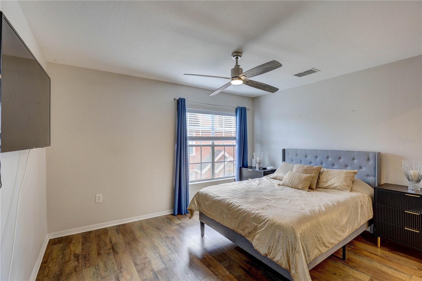 LAKE CHASE CONDO - Residential