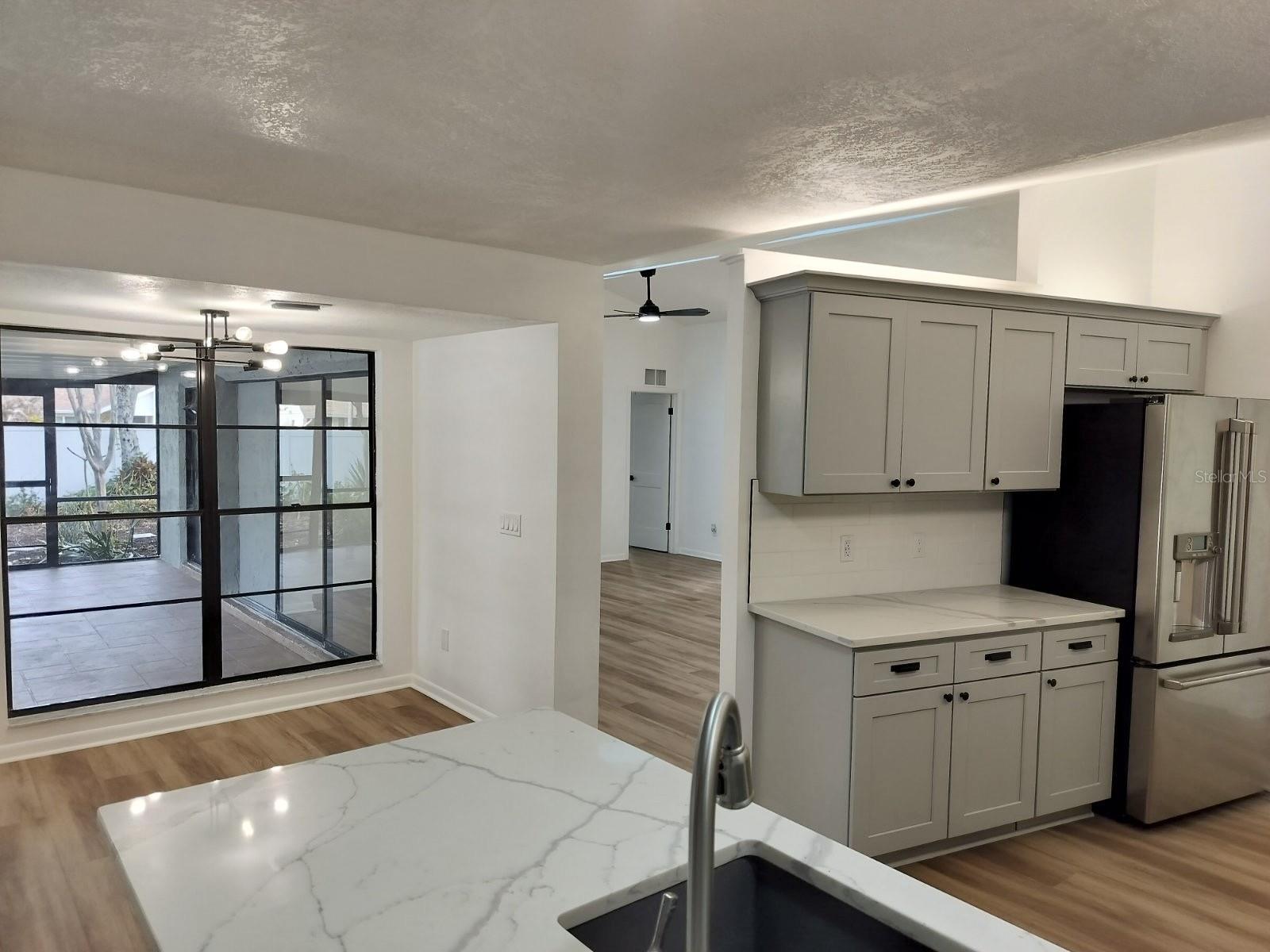 BLOOMINGDALE OAKS - Residential