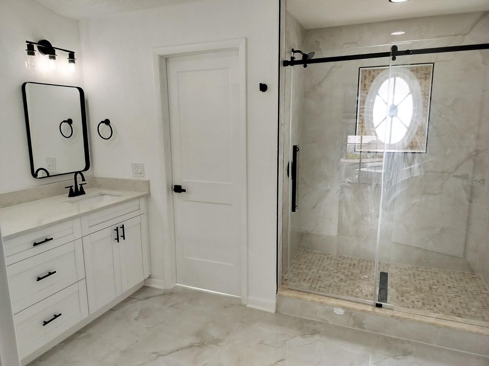 BLOOMINGDALE OAKS - Residential