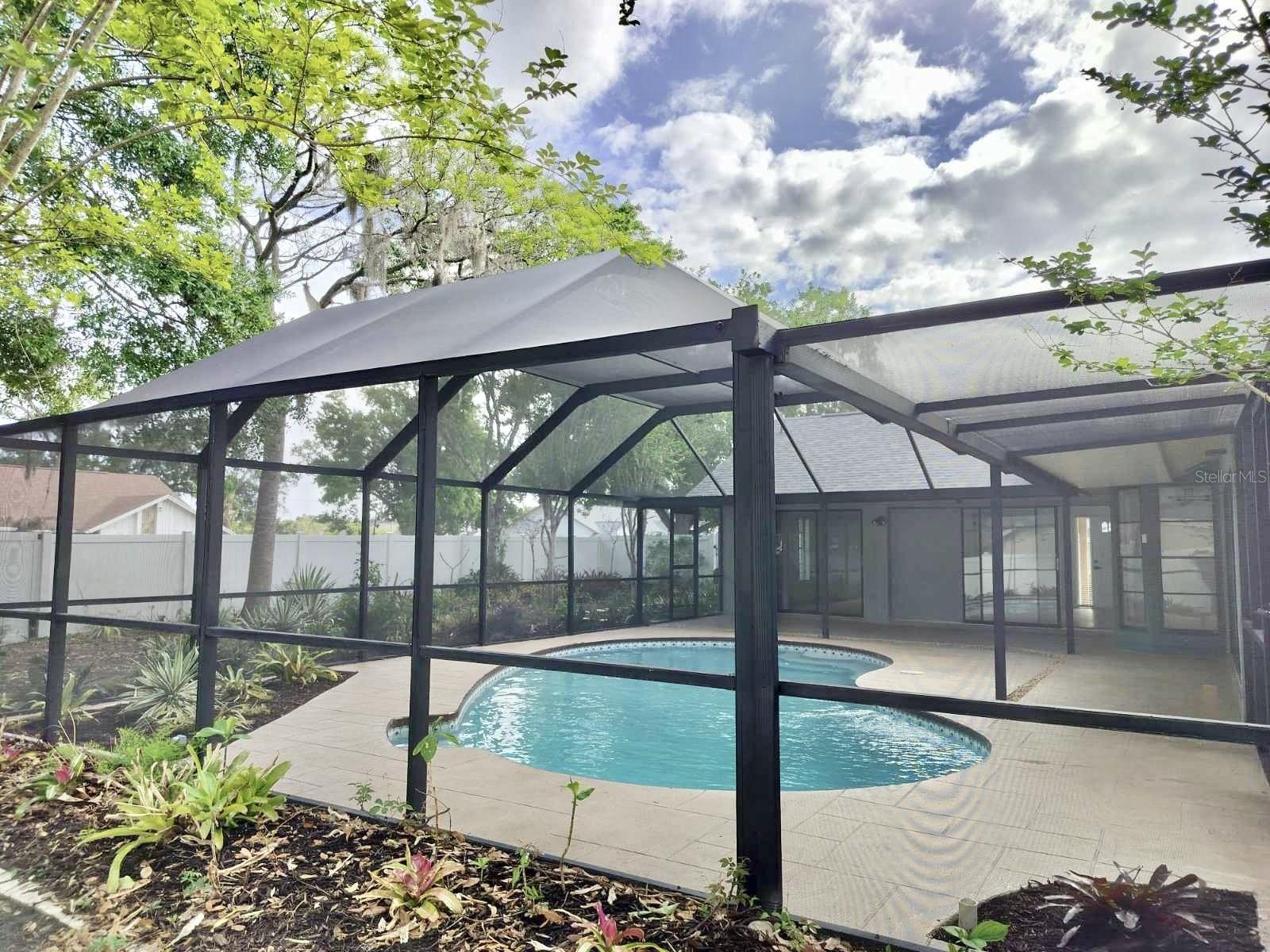 BLOOMINGDALE OAKS - Residential