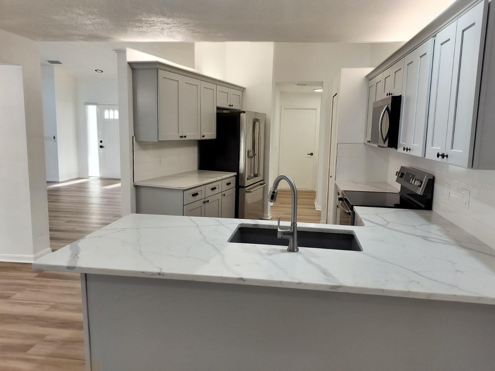 BLOOMINGDALE OAKS - Residential