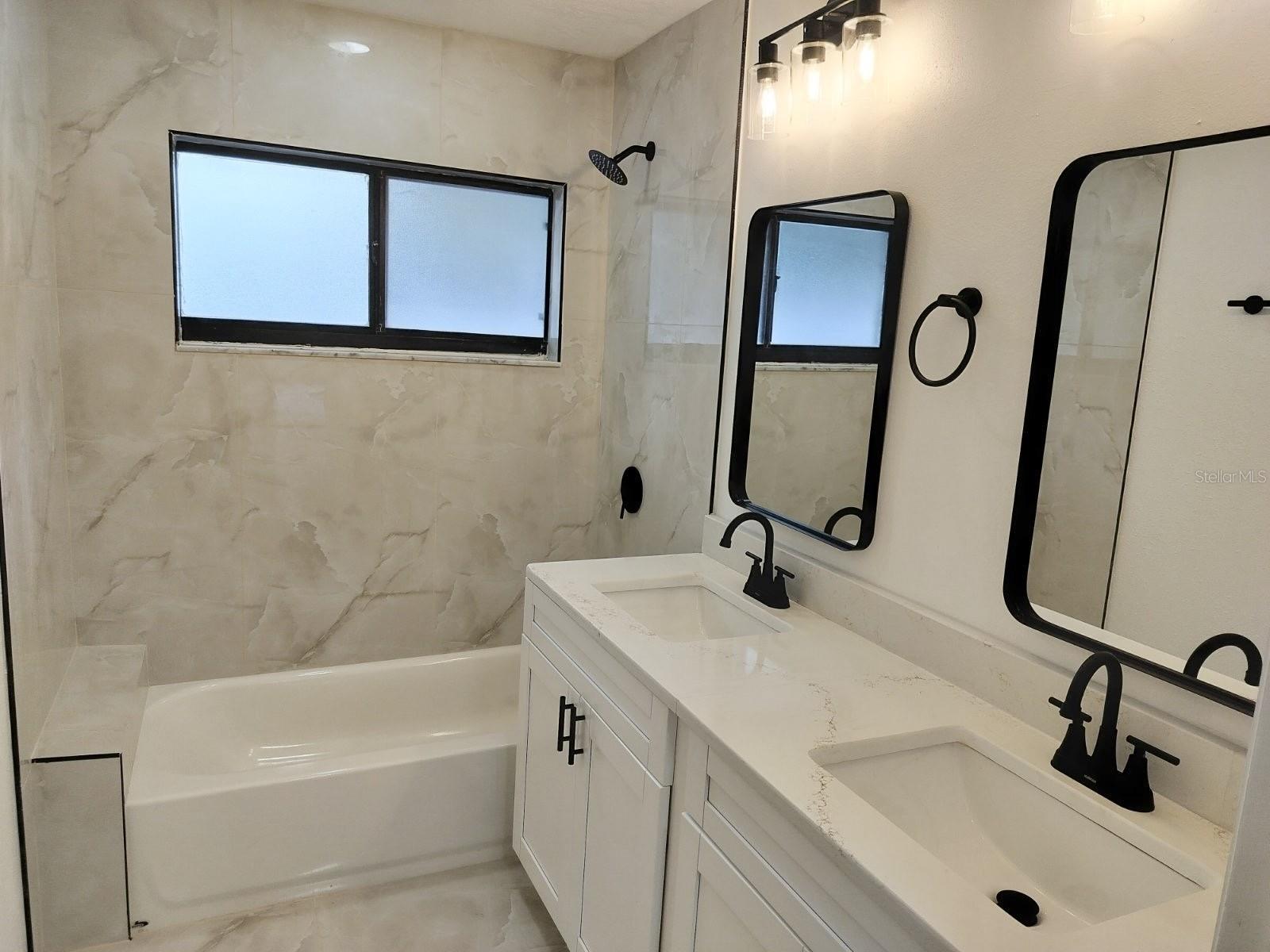 BLOOMINGDALE OAKS - Residential