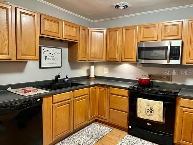 ORANGE ESTATES - Residential