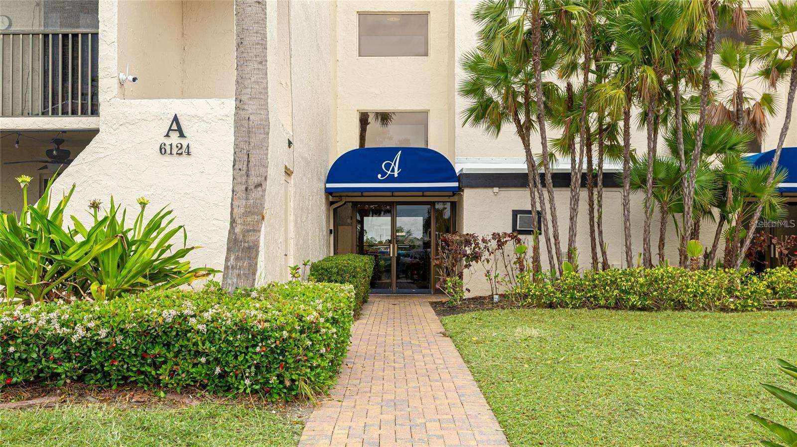 Beautiful Annual unfurnished 2 bed/2 bath condo located at the El Conquistador Village in Bradenton, FL. Water, sewer/trash, cable, and internet included.
Available now for $1,700 a month. Application fee for each adult $50, association application fee of $150, $ 1,700 security deposit, and $100 administrative fee. *Fico score over 600*
No pets allowed per association! Each floor has a laundry room, assigned parking, a heated pool, clubhouse, and the IMG Academy Golf Club which offers an array of optional memberships including golf, fitness, social, and dining, is just less than 0.7 miles from the unit. Located less then 1 mile to the world-renowned IMG Academy and less than 8 miles to the beautiful Anna Maria Island, Bradenton Beach, and Holmes Beach, everyday shopping, restaurants, schools and so much more *Renters Insurance is required by owner *