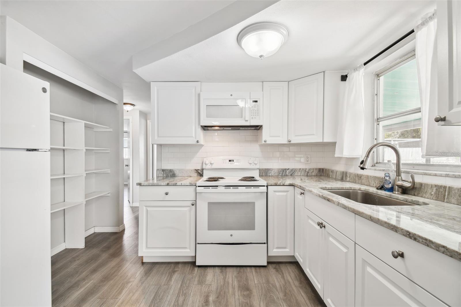 HOLIDAY LAKE ESTATES - Residential