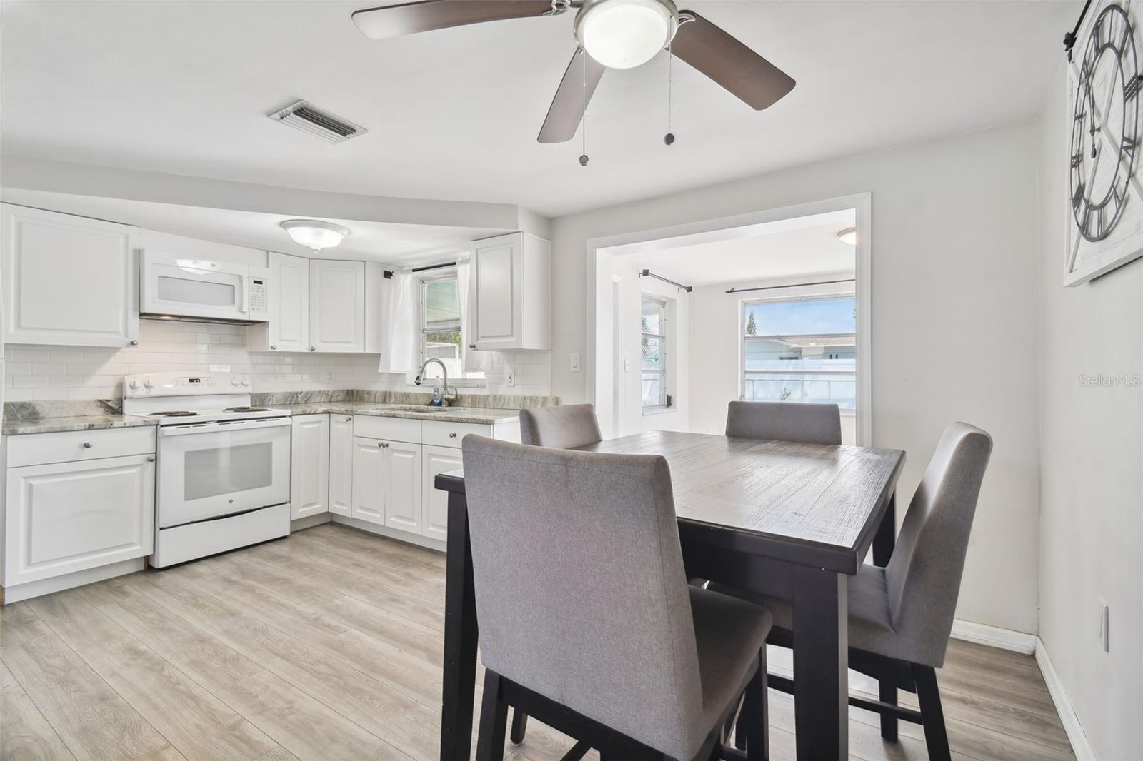 HOLIDAY LAKE ESTATES - Residential