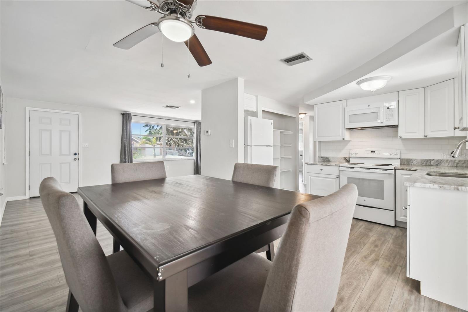 HOLIDAY LAKE ESTATES - Residential