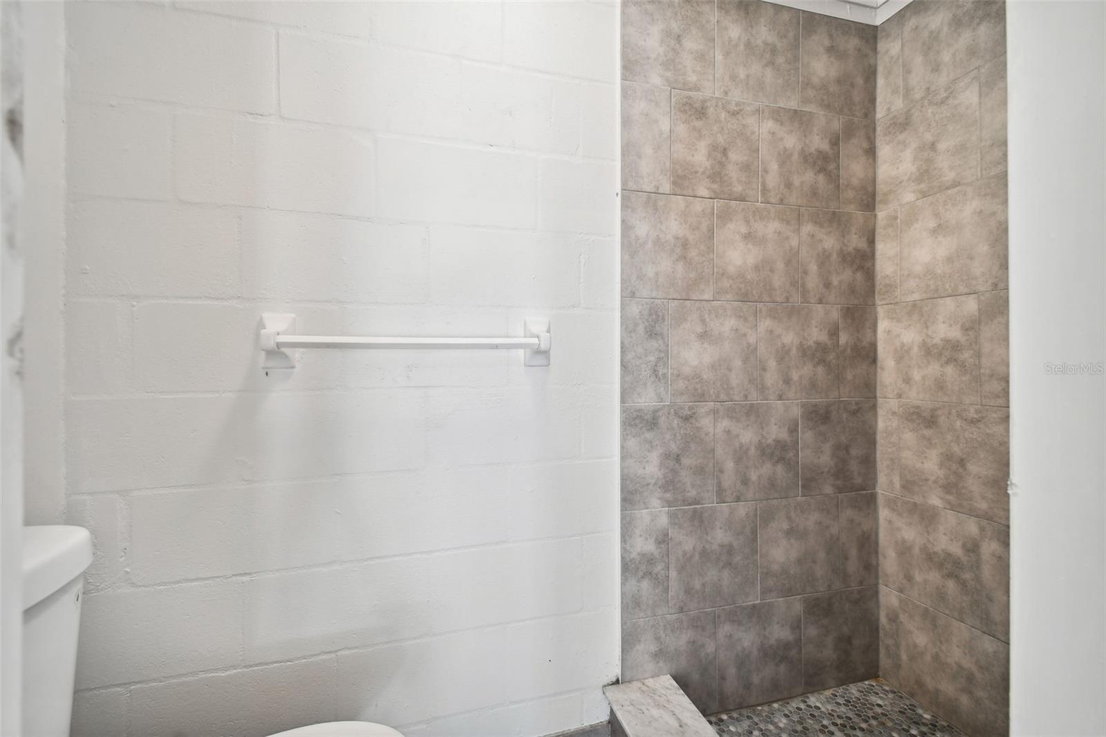 HOLIDAY LAKE ESTATES - Residential