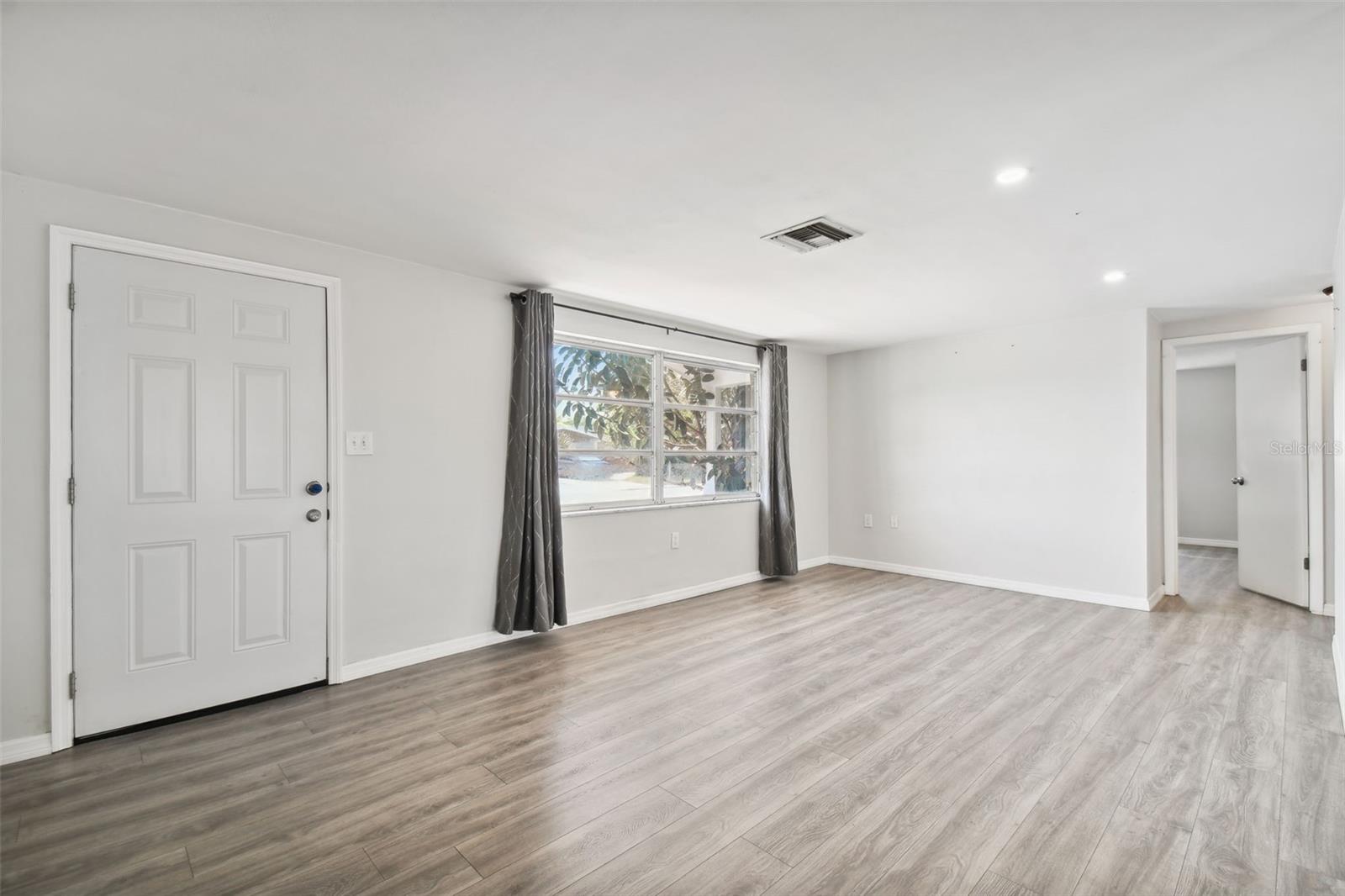 HOLIDAY LAKE ESTATES - Residential