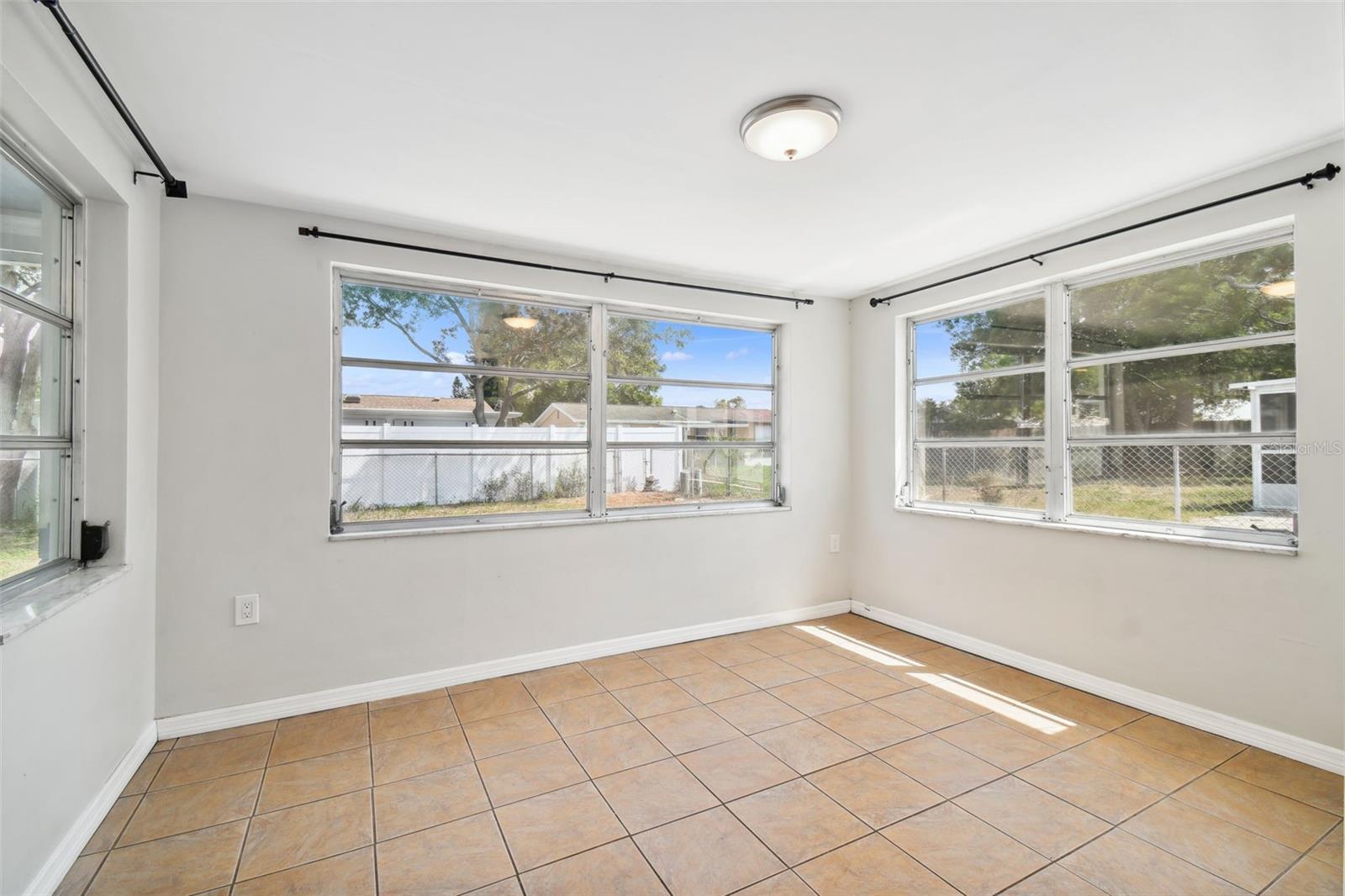 HOLIDAY LAKE ESTATES - Residential