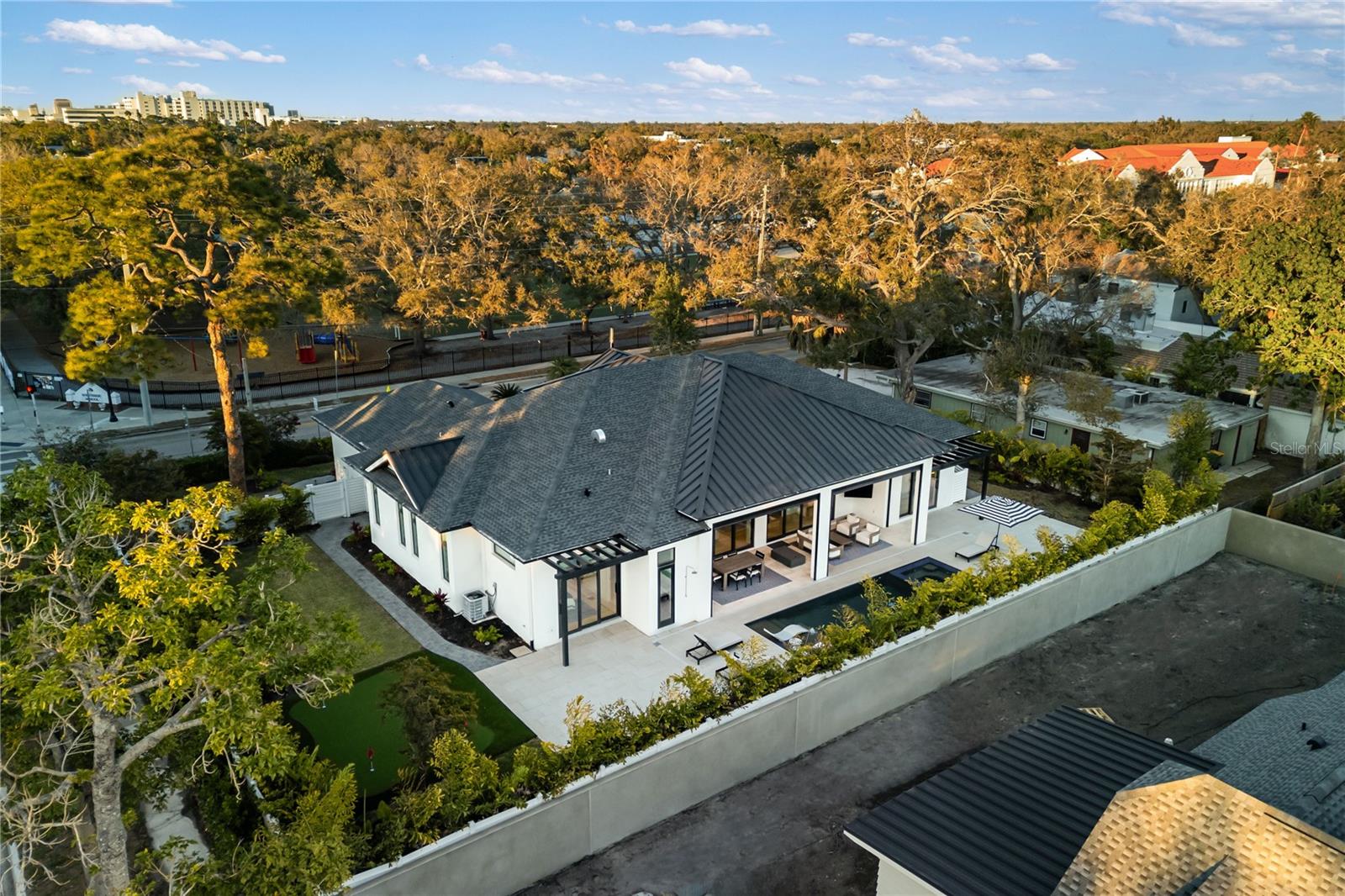 POINSETTIA PARK 2 - Residential