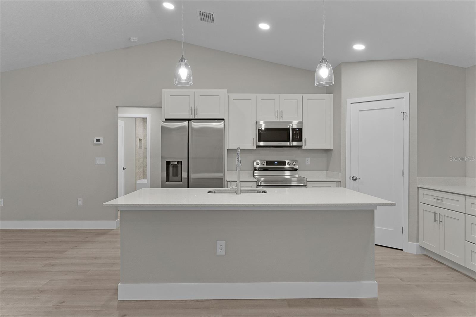 SILVER SPGS SHORES UN 31 - Residential