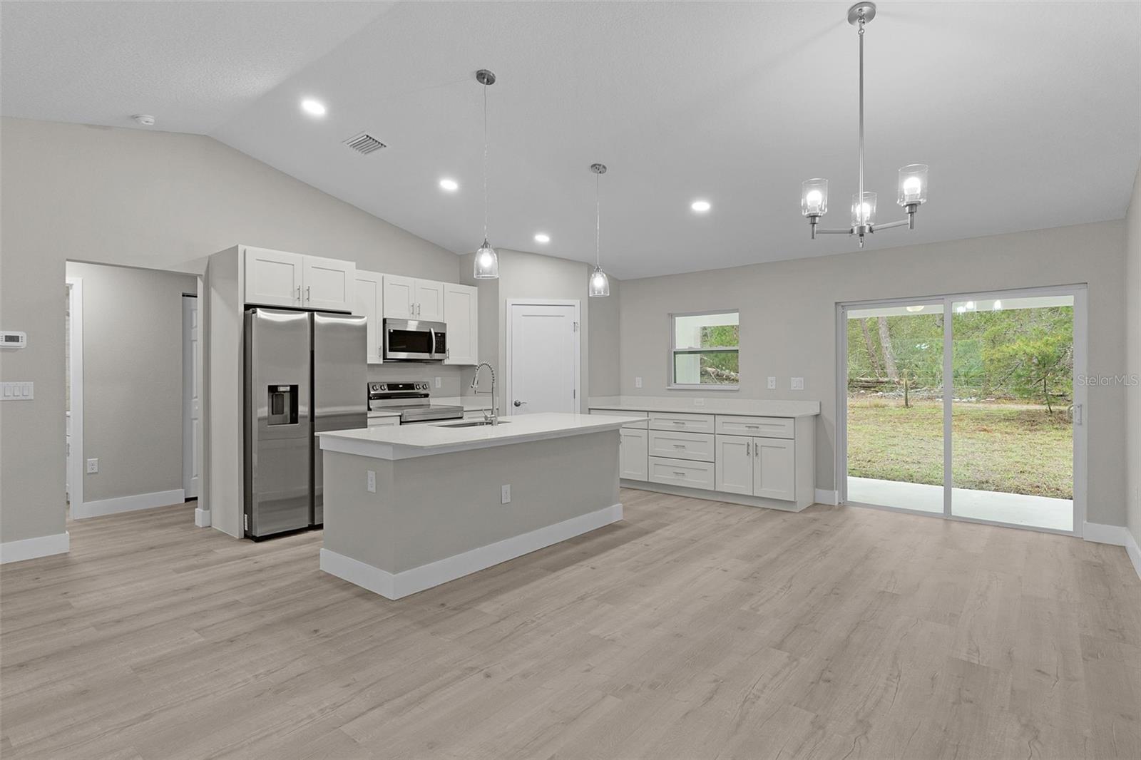 SILVER SPGS SHORES UN 31 - Residential