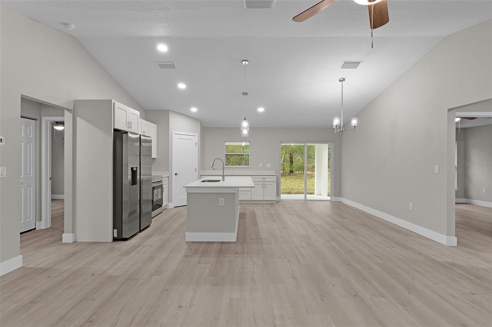 SILVER SPGS SHORES UN 31 - Residential