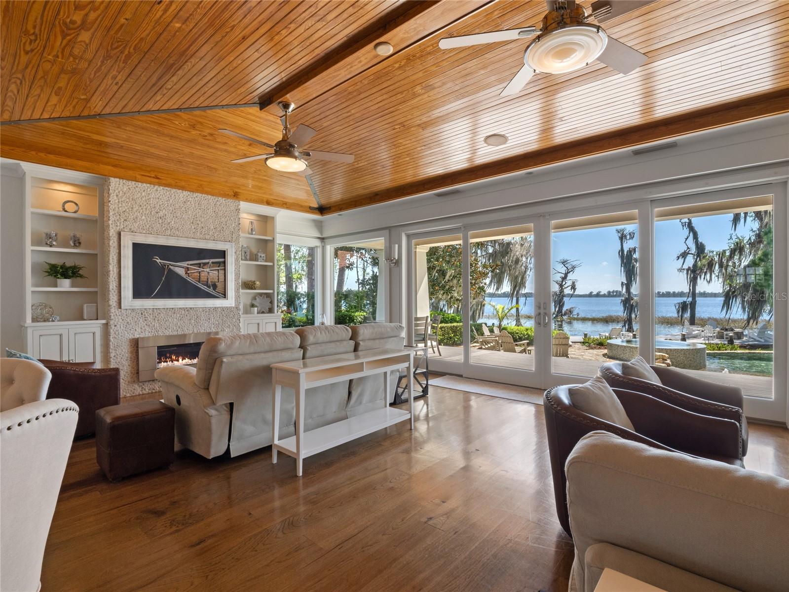 CYPRESS SHORES - - Residential