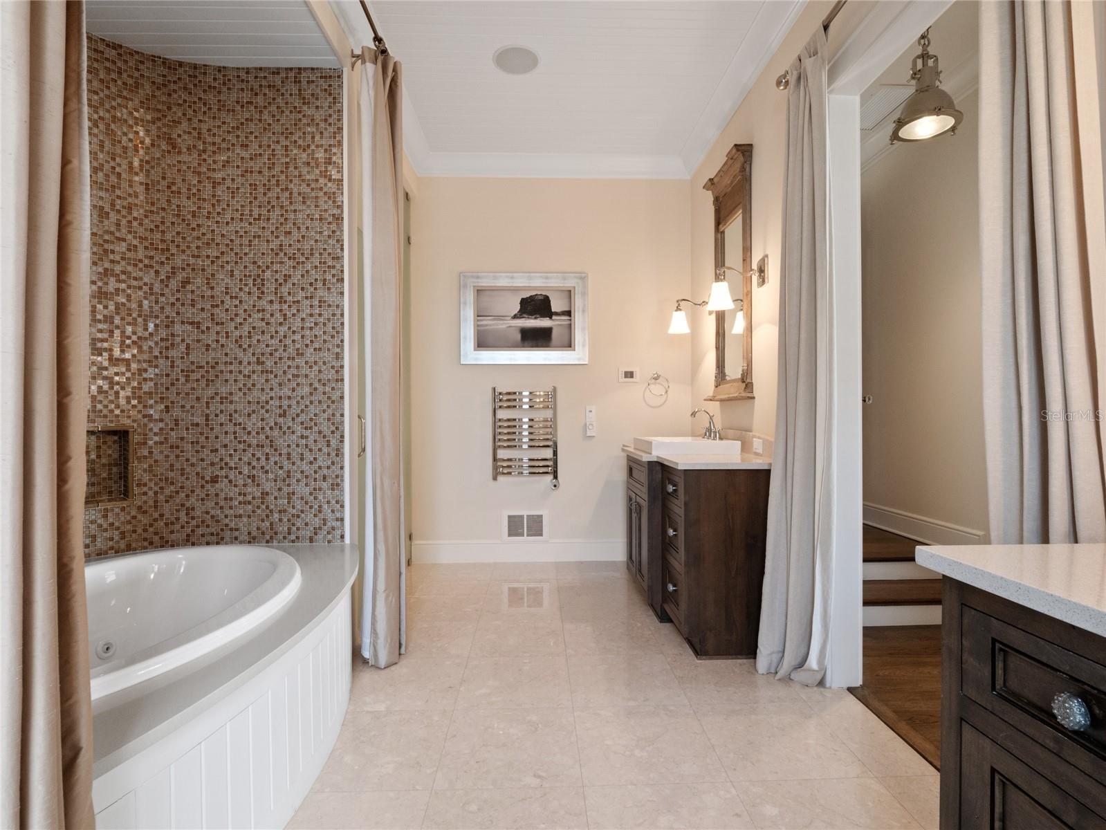 CYPRESS SHORES - - Residential