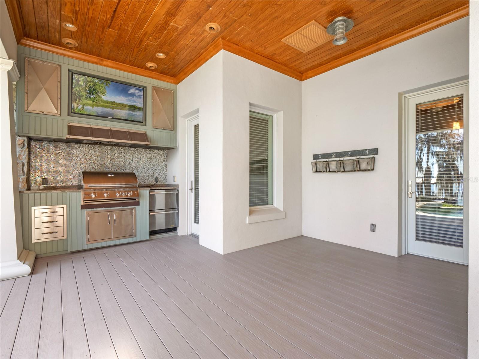 CYPRESS SHORES - - Residential