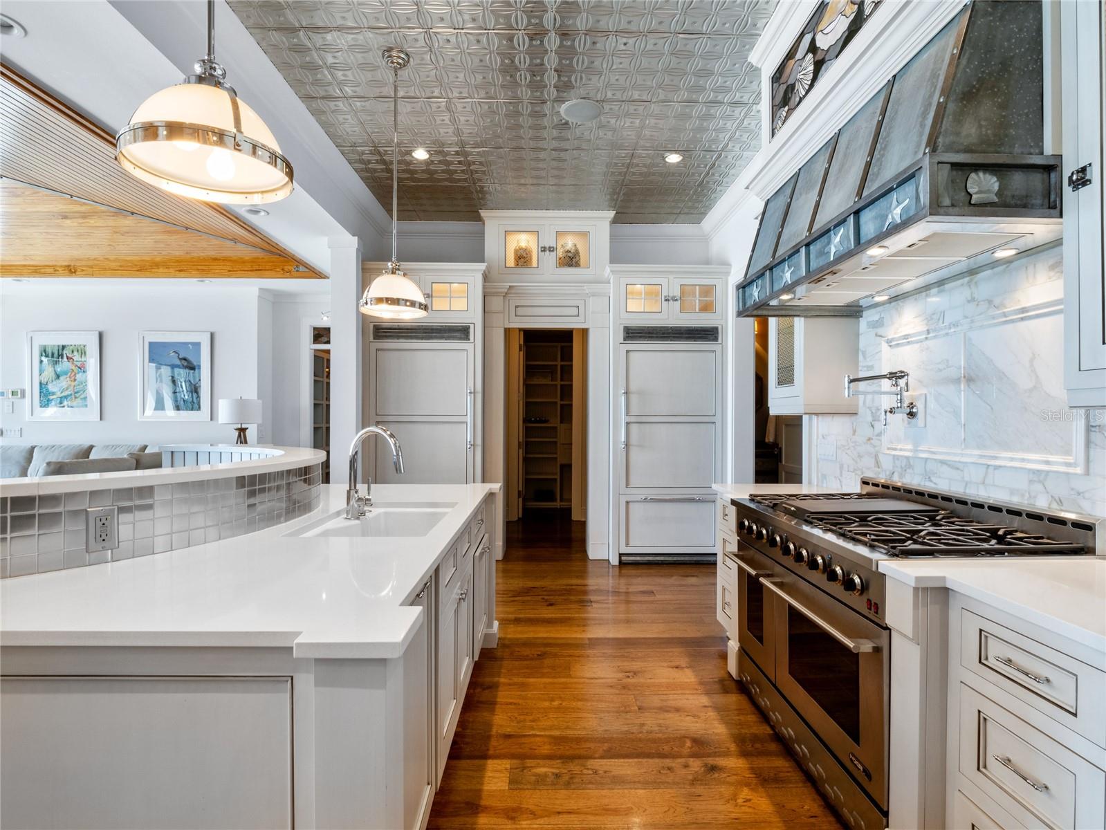 CYPRESS SHORES - - Residential