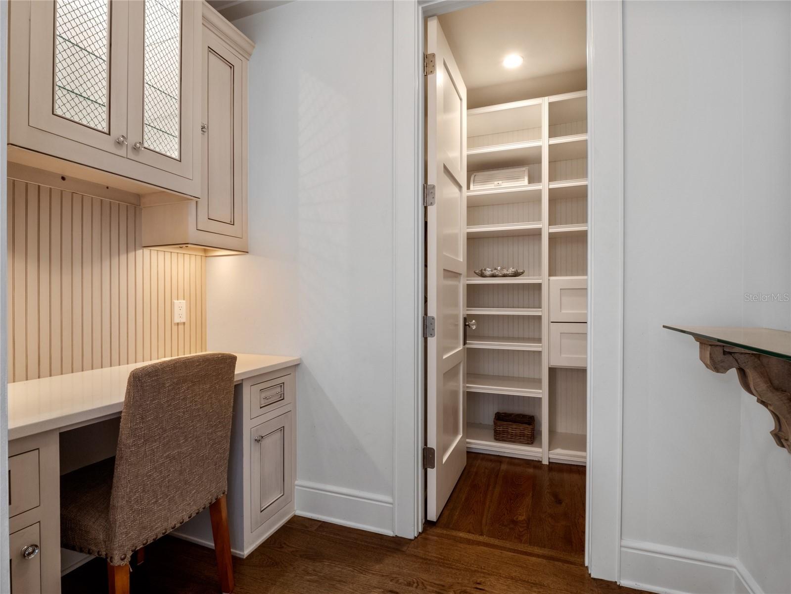 CYPRESS SHORES - - Residential