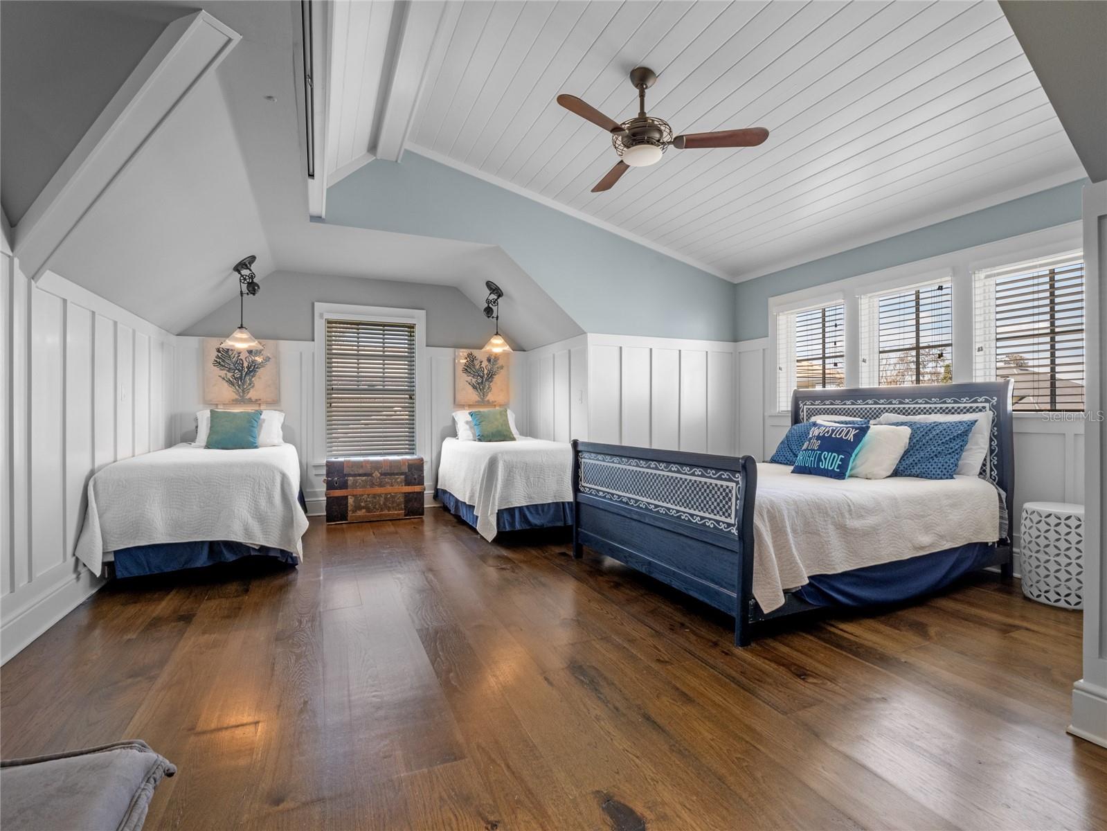 CYPRESS SHORES - - Residential