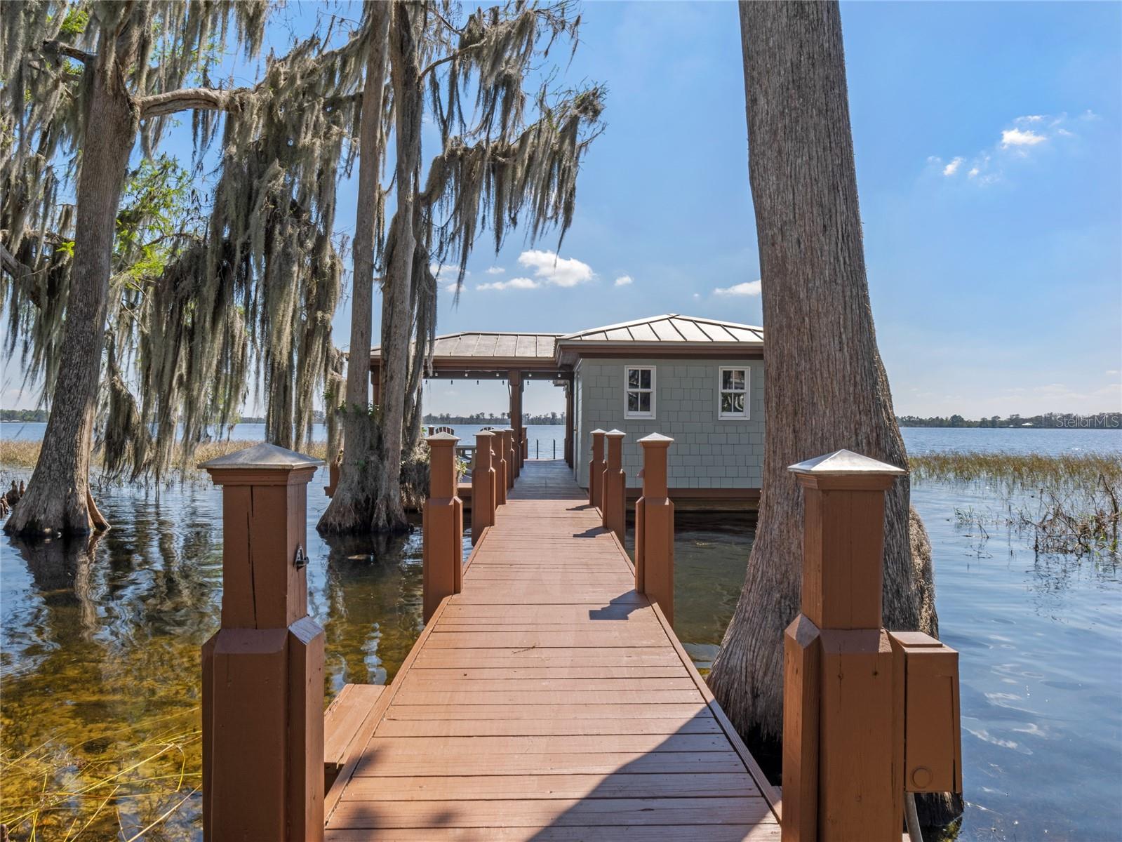 CYPRESS SHORES - - Residential