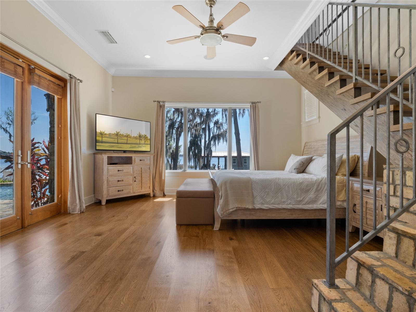 CYPRESS SHORES - - Residential