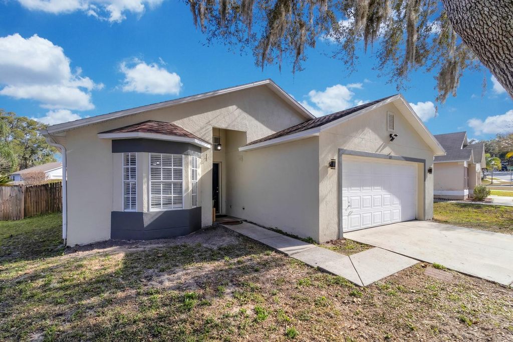 Photo of 103 N Cervidae Drive, Apopka, FL 32703 (MLS # O6377392)
