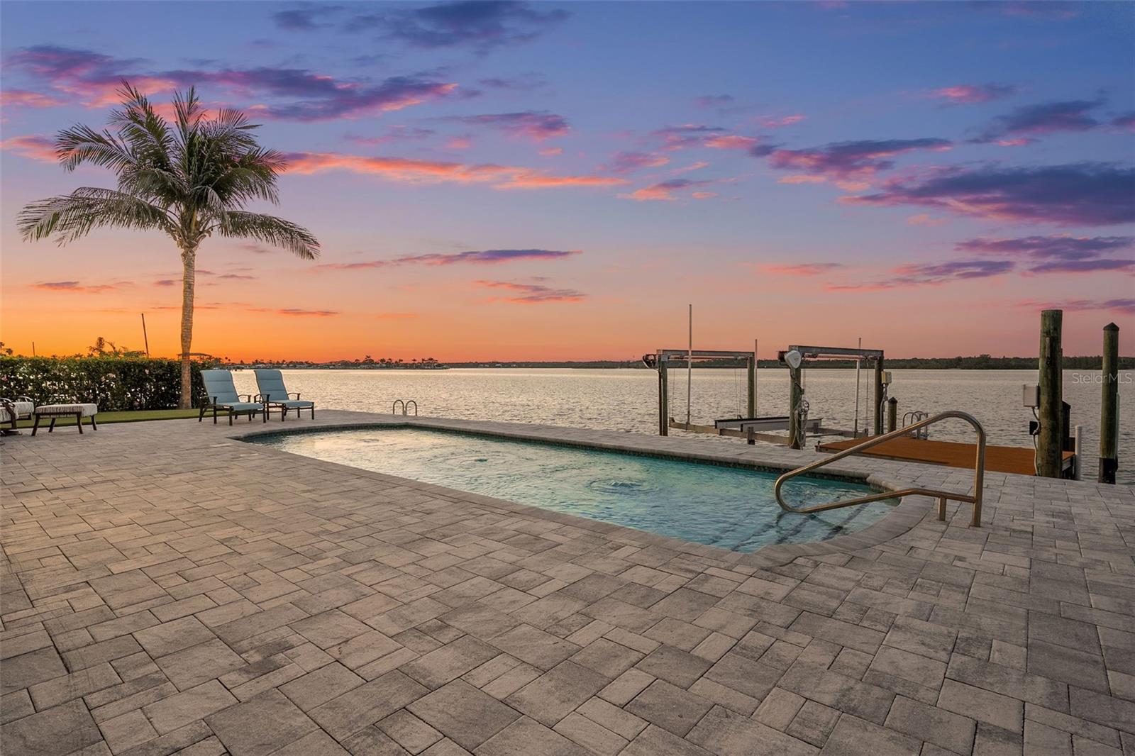 REDINGTON BEACH HOMES 5TH ADD - Residential