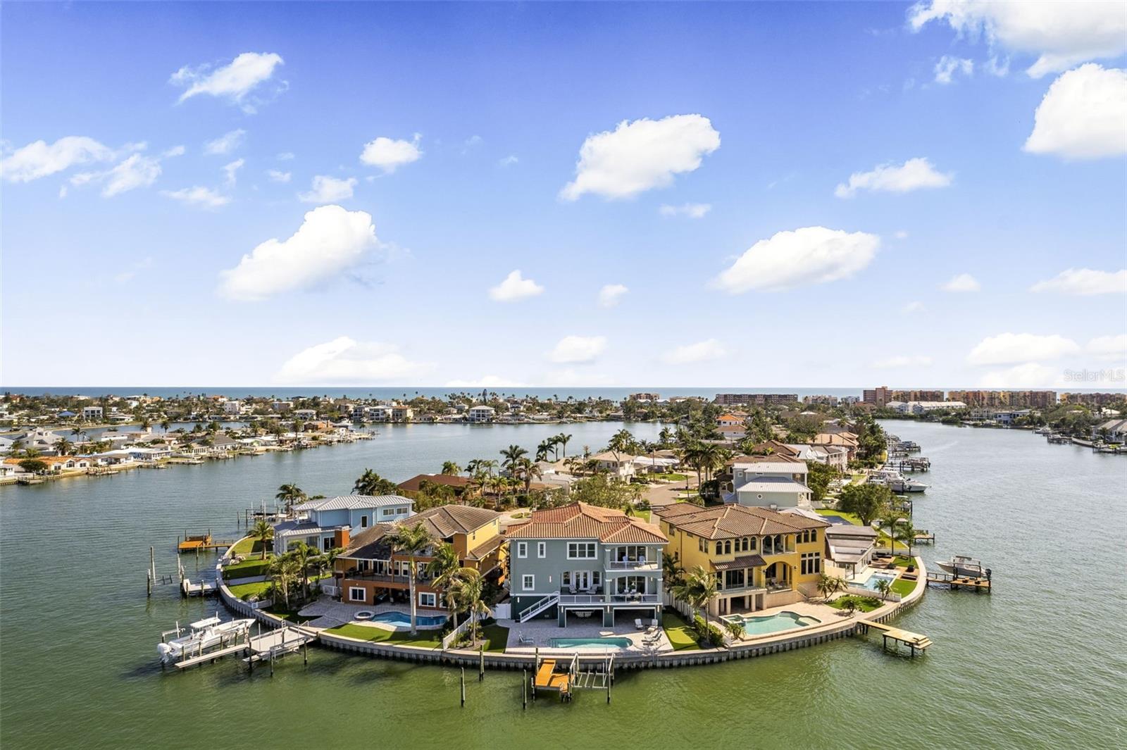 REDINGTON BEACH HOMES 5TH ADD - Residential