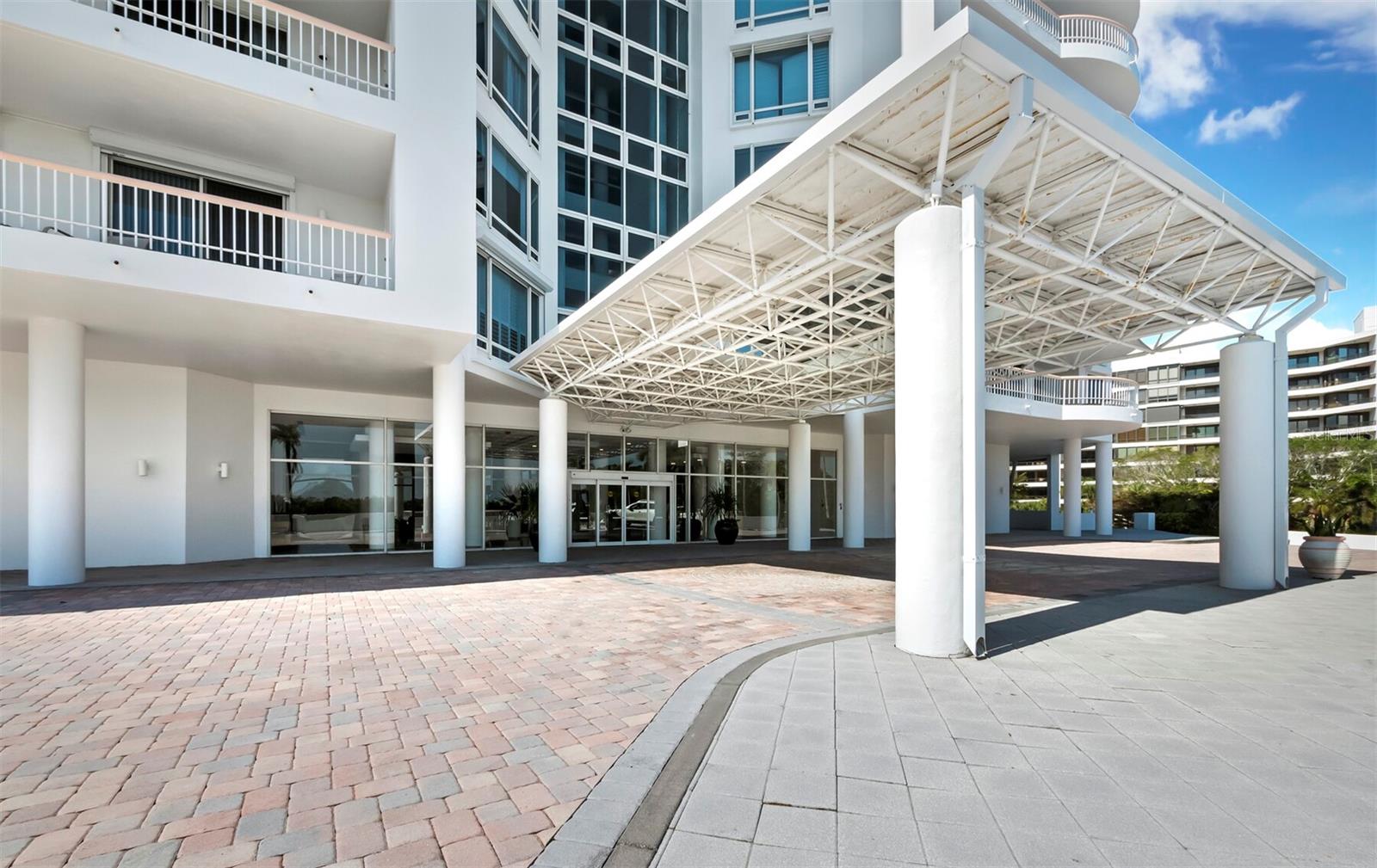 455 LONGBOAT CLUB ROAD PH8