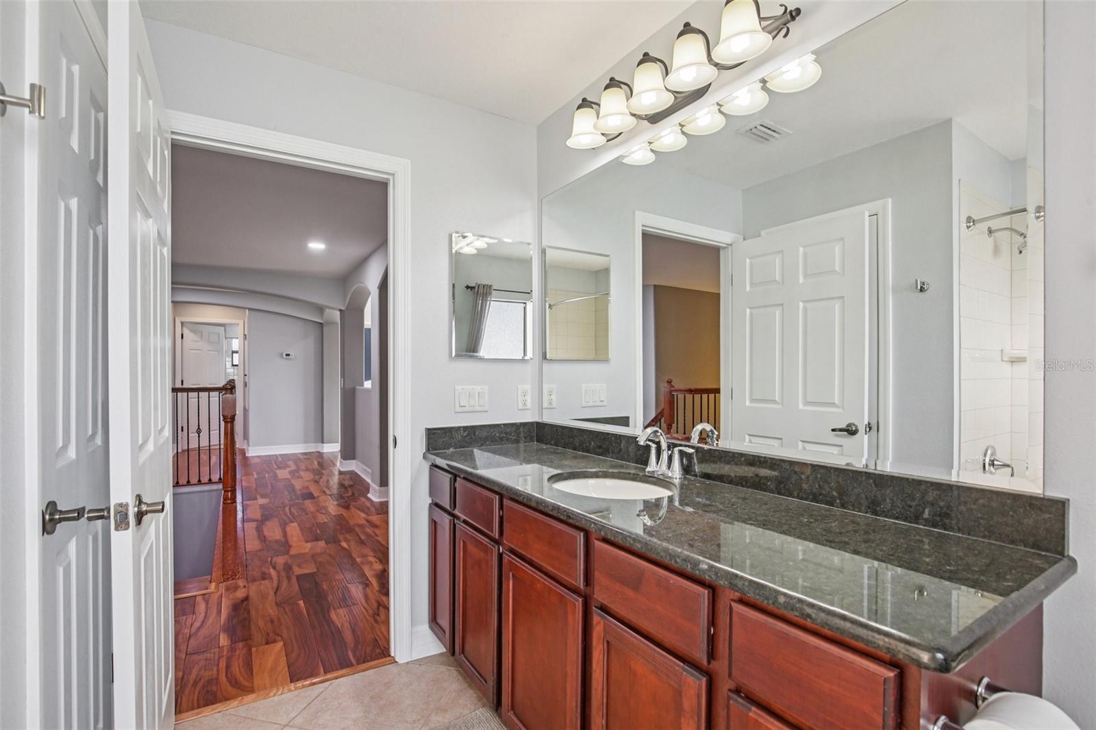 TOULON PH 1 - Residential