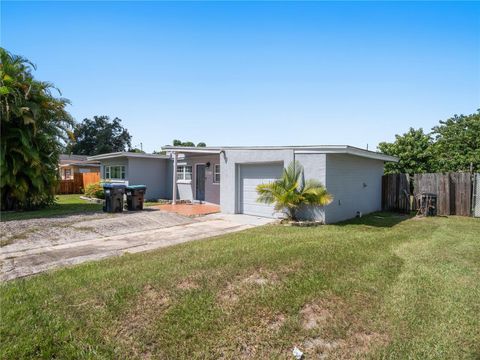 Photo of 6021 Yucatan Drive, Orlando, FL 32807 (MLS # O6346922)