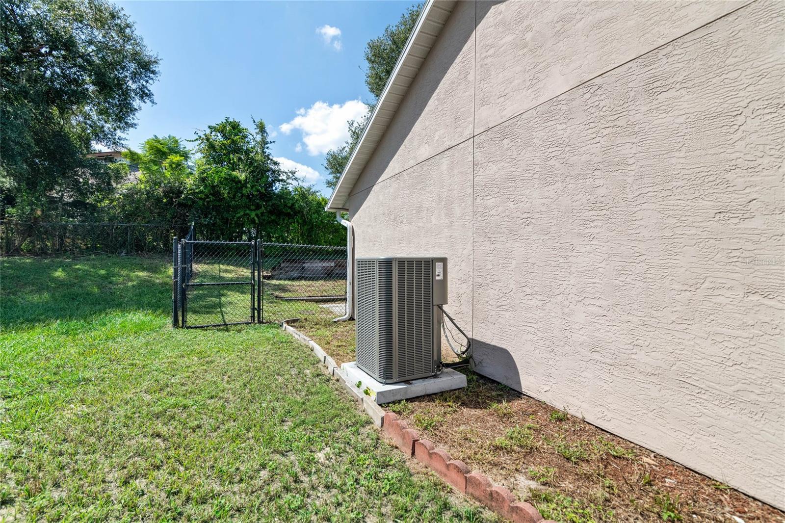 HEATHER GLEN - Residential