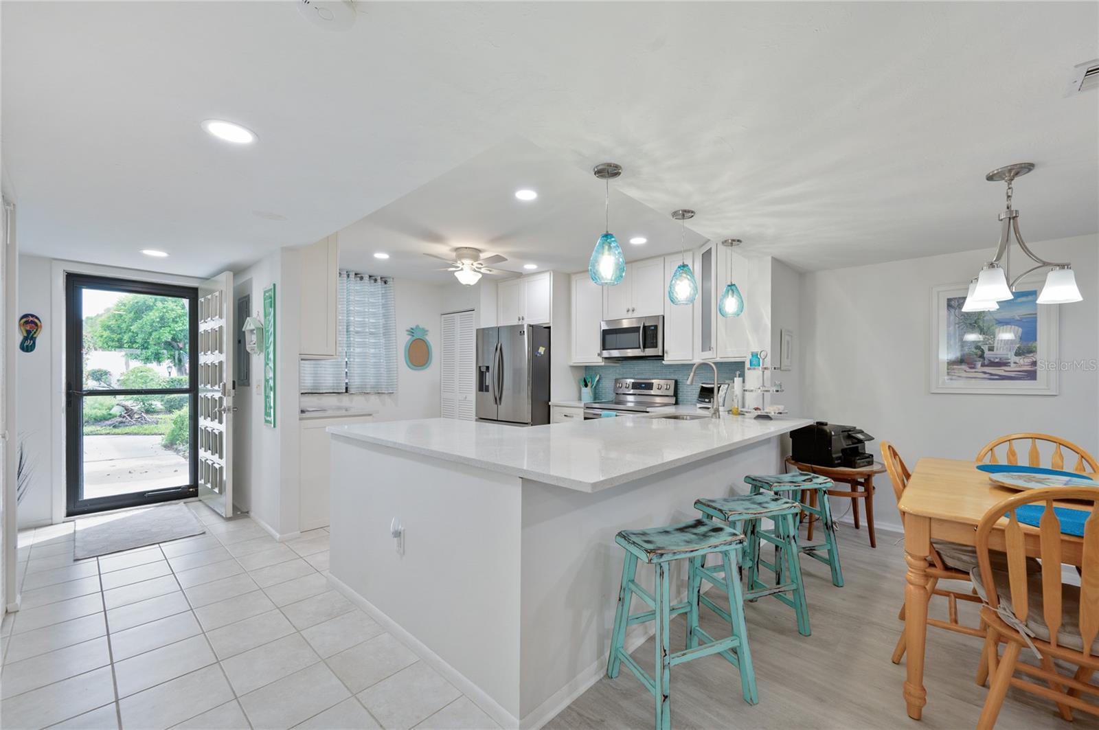 409 PALM TREE DRIVE