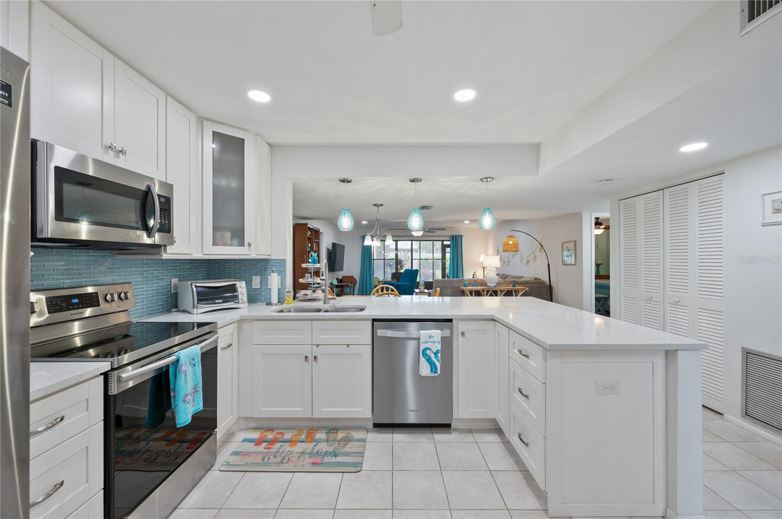 409 PALM TREE DRIVE