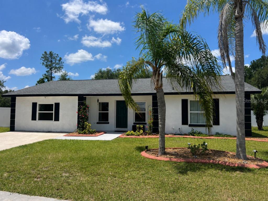 Photo of 1831 Kim Acres Lane, Dover, FL 33527 (MLS # TB8533100)